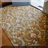 DR09. Kalaty floral pattern area rug. Meaures approx. 5'10” x 8'10” 